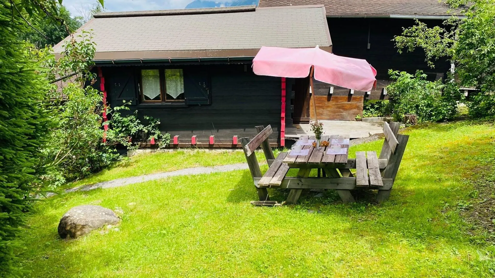 Little Chalet With Garden And View Les Houches